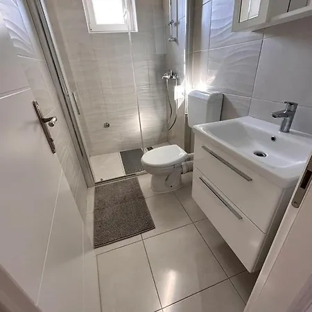 Timm -1bedroom
