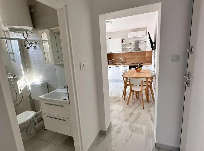 Timm -1bedroom Apartment Vir
