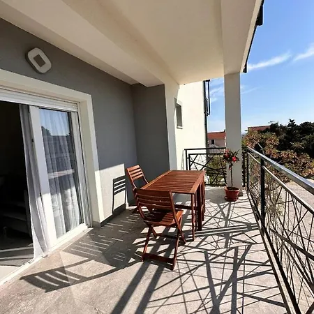 Timm -1bedroom Vir