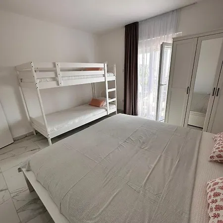 Timm -1bedroom Apartment